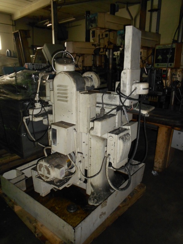Norton 6" X 18" Manual Surface Grinder